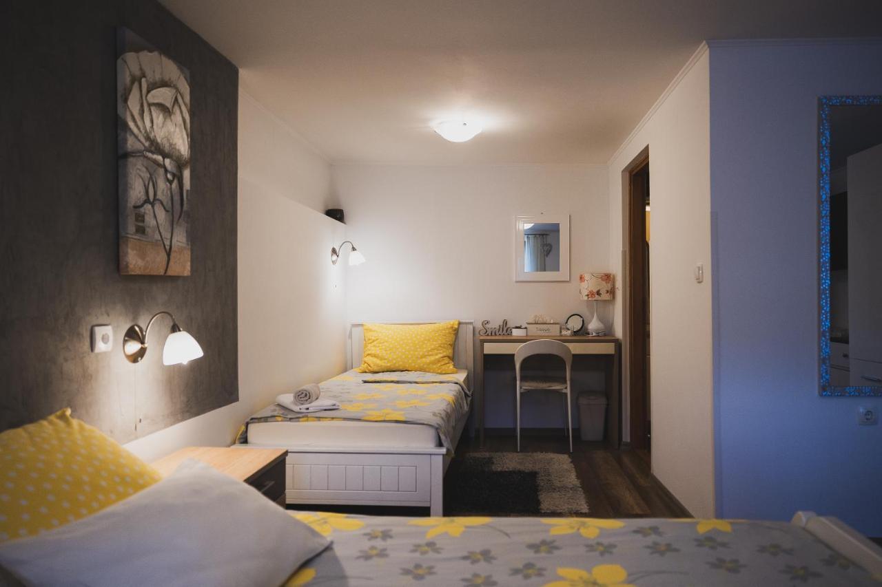 Soba I Apartman Dula Оґулин Екстер'єр фото