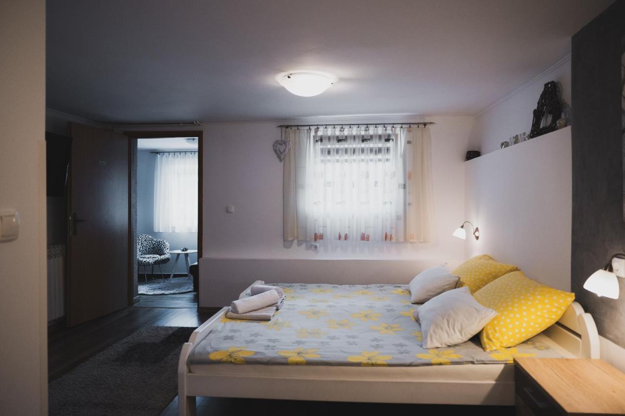 Soba I Apartman Dula Оґулин Екстер'єр фото