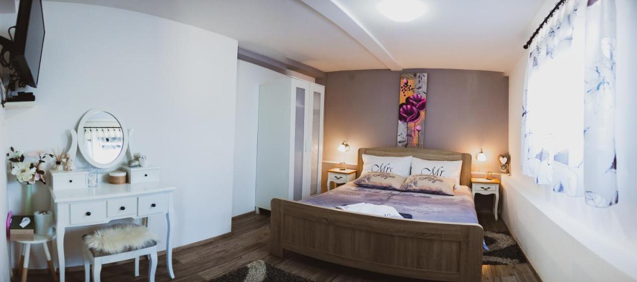 Soba I Apartman Dula Оґулин Екстер'єр фото